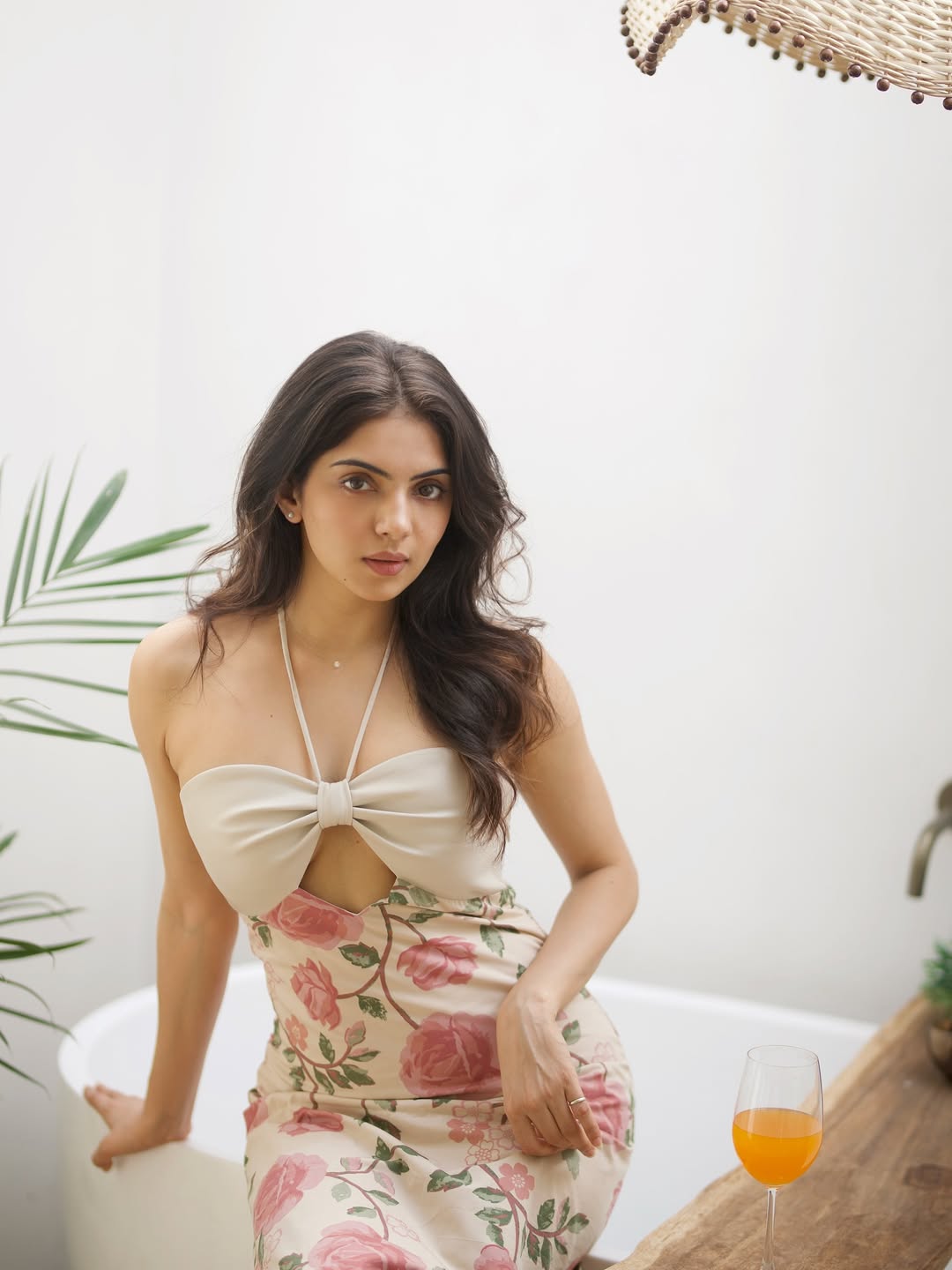 Esha-3.jpg