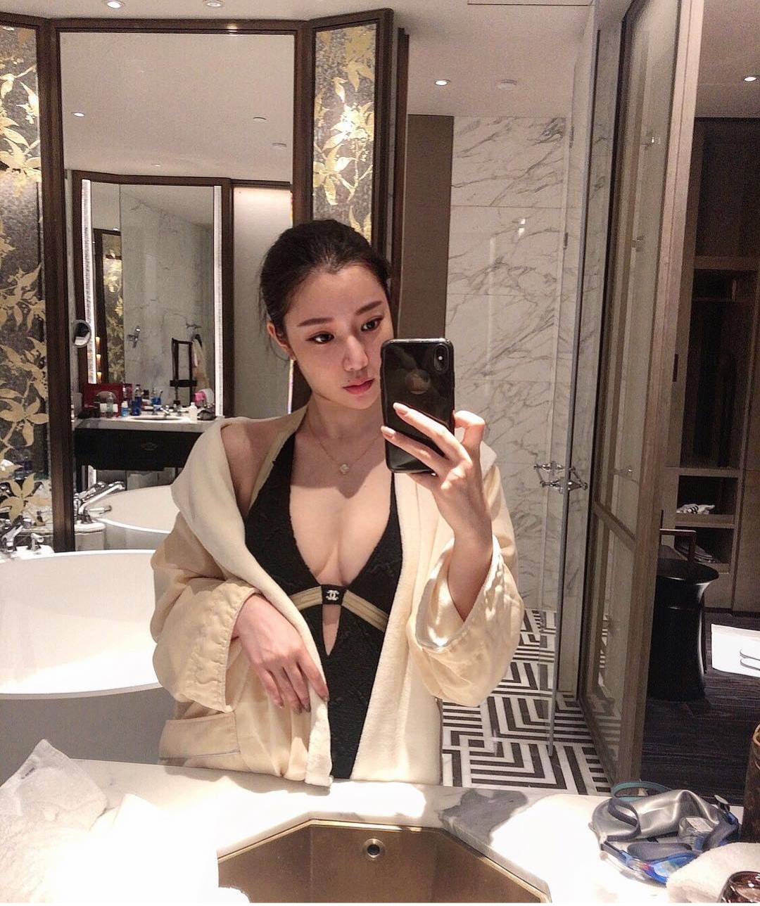 Zoey-5.jpg